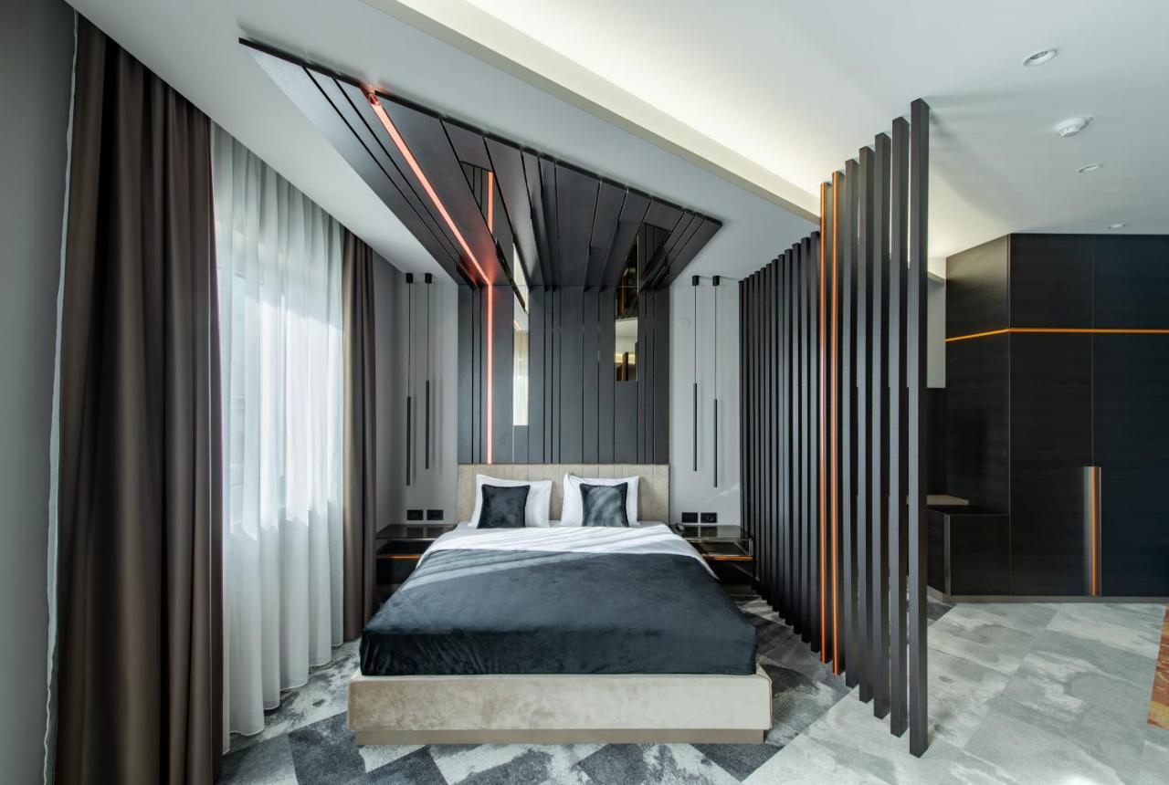 Hotel Zeneva Lux Крагуєваць Екстер'єр фото